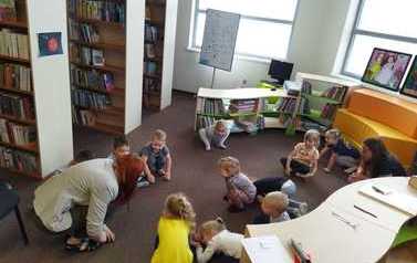 POWITANIE LATA W BIBLIOTECE 5