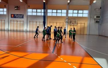 Międzygminne zawody w piłkę ręczną dziewcząt klas 7-8 6