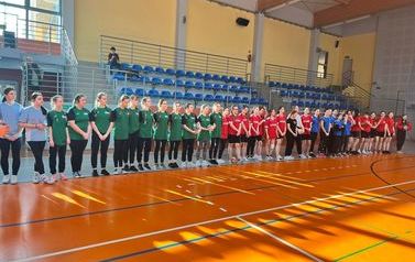 Międzygminne zawody w piłkę ręczną dziewcząt klas 7-8 7