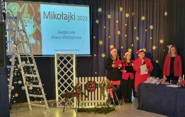 Świąteczna Rewia Mikołajkowa 19