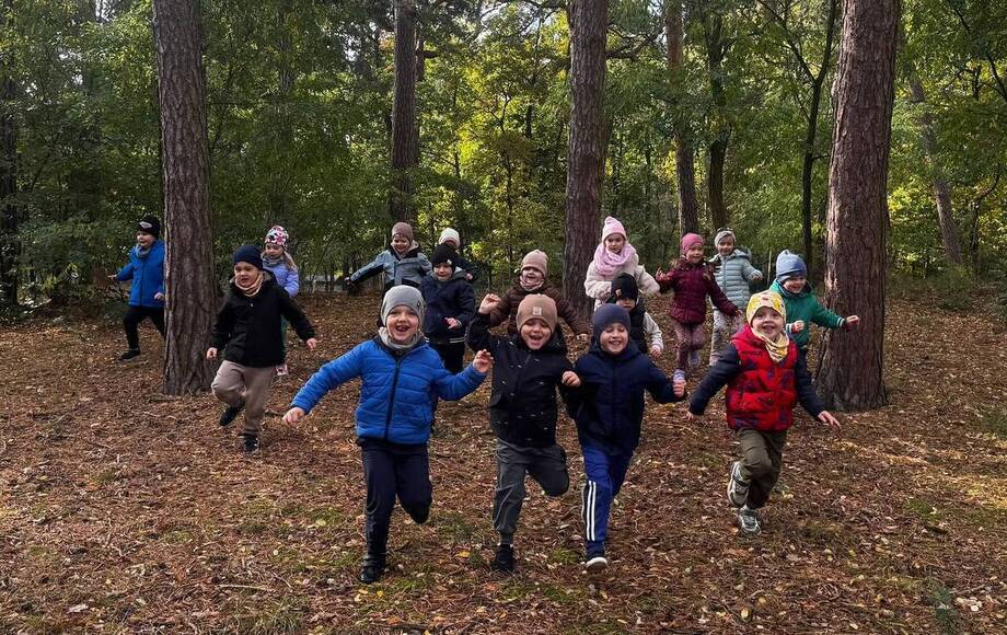 Wycieczka dzieci do Parku im. Chopina w Koninie